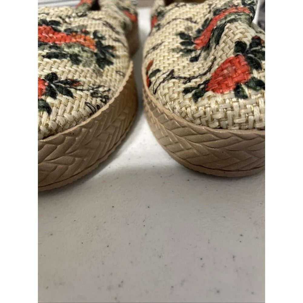 Michelle Mexico  MultiColor Fabric Espadrille Flats Women’s Size 9 New Floral